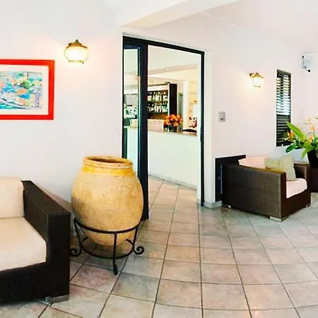 In With Balcony Apartment *